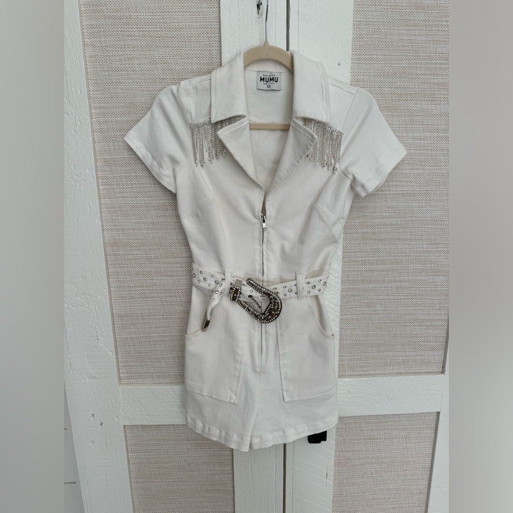 White Short Sleeve Zip-Front Romper with Embellished Belt - Picture 5 of 16